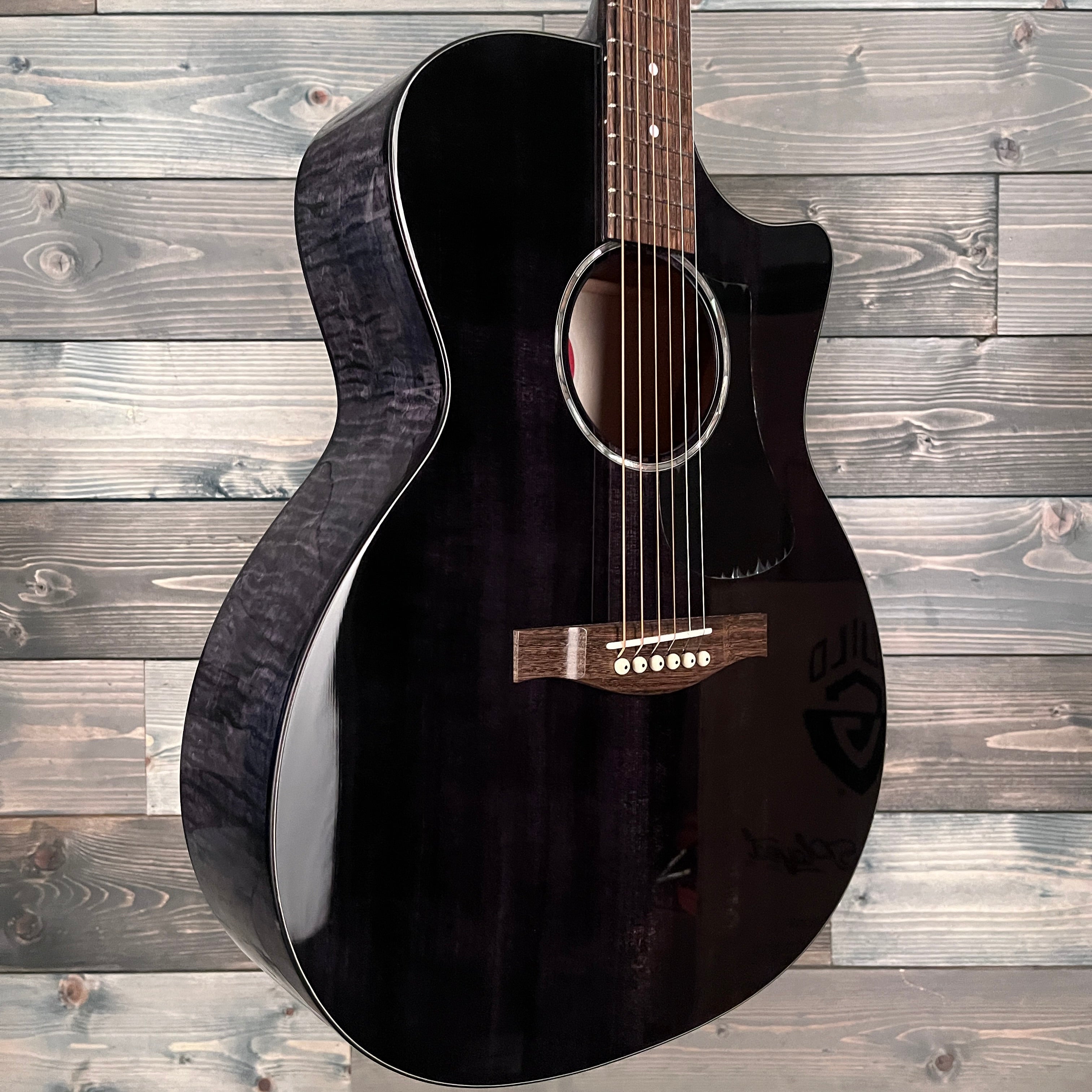 Eastman PCH3-GACE Grand Auditorium - Translucent Black