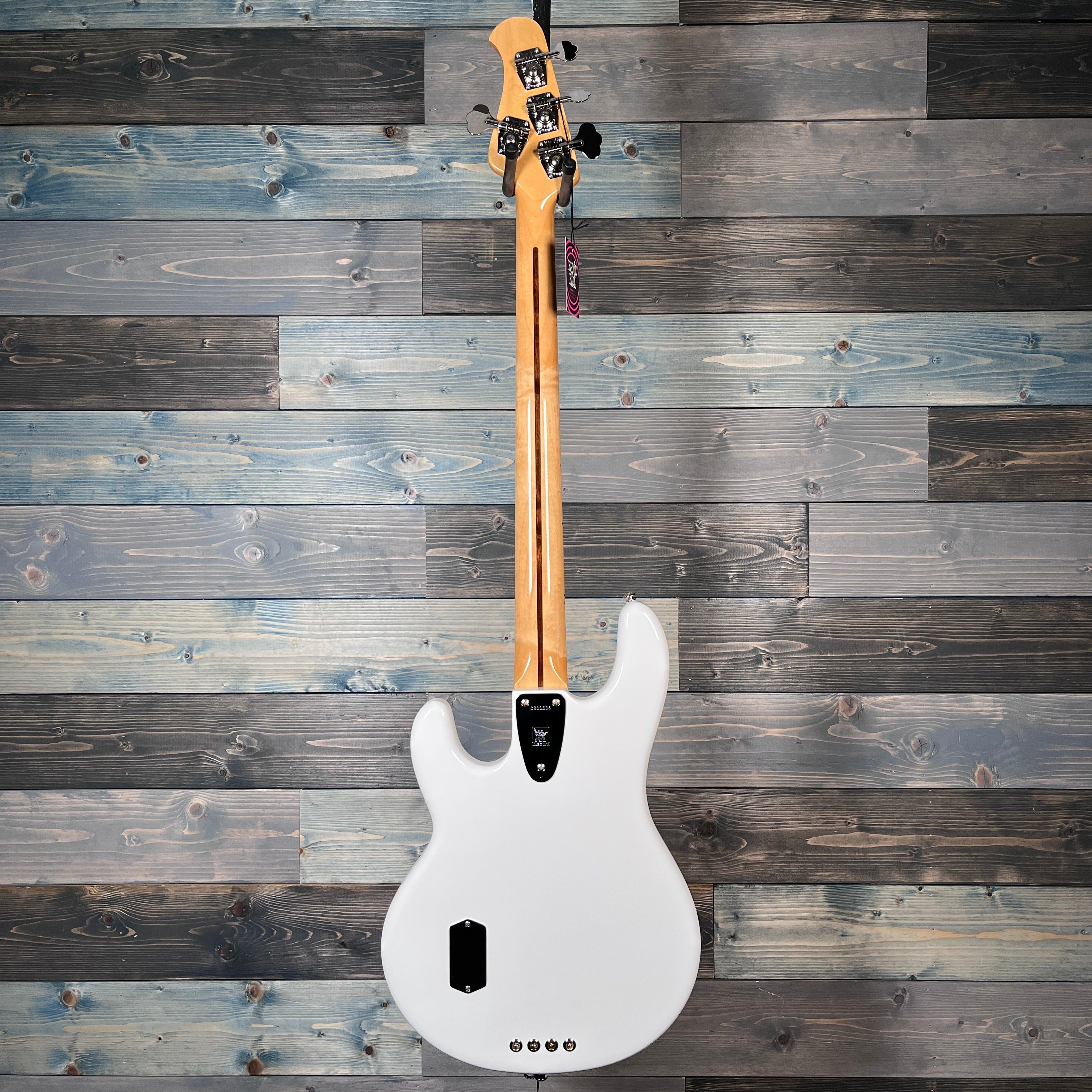 Ernie Ball Music Man Retro '70s StingRay Bass - White