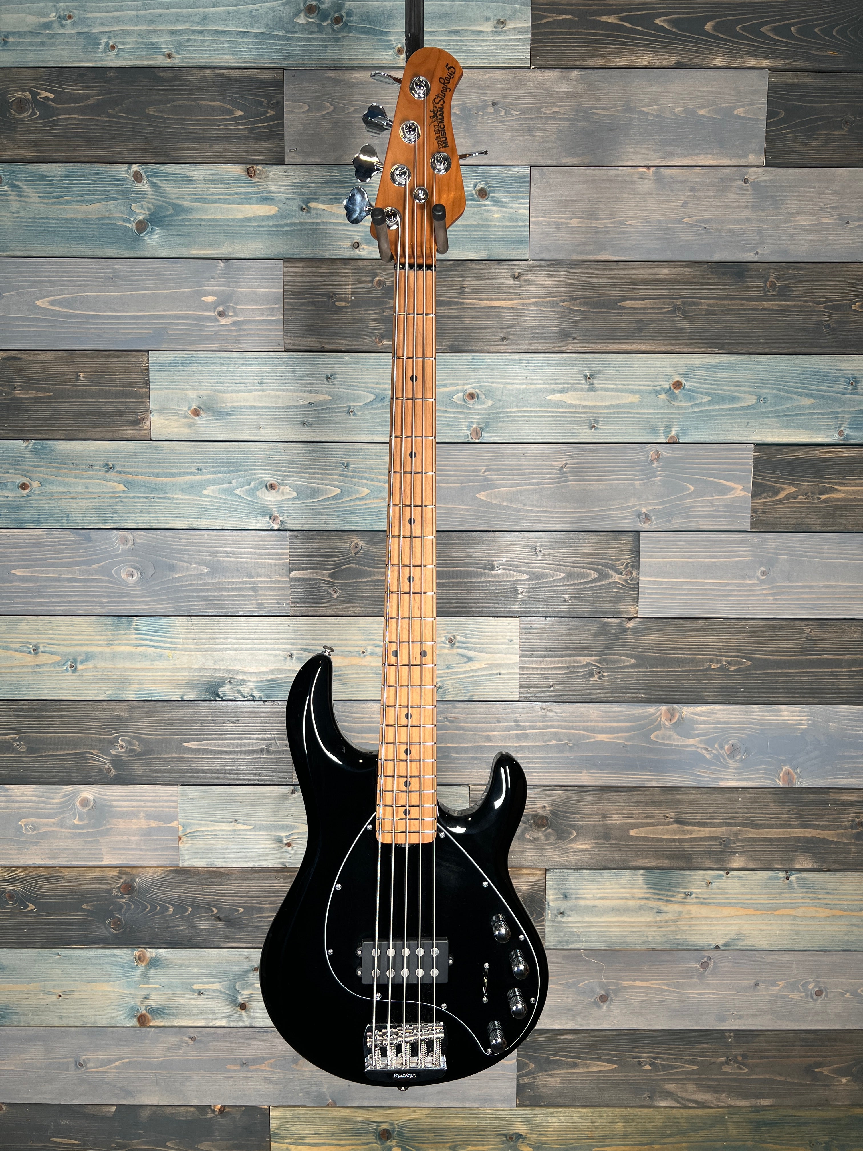 USED Ernie Ball Music Man Stingray 5 H Ebony