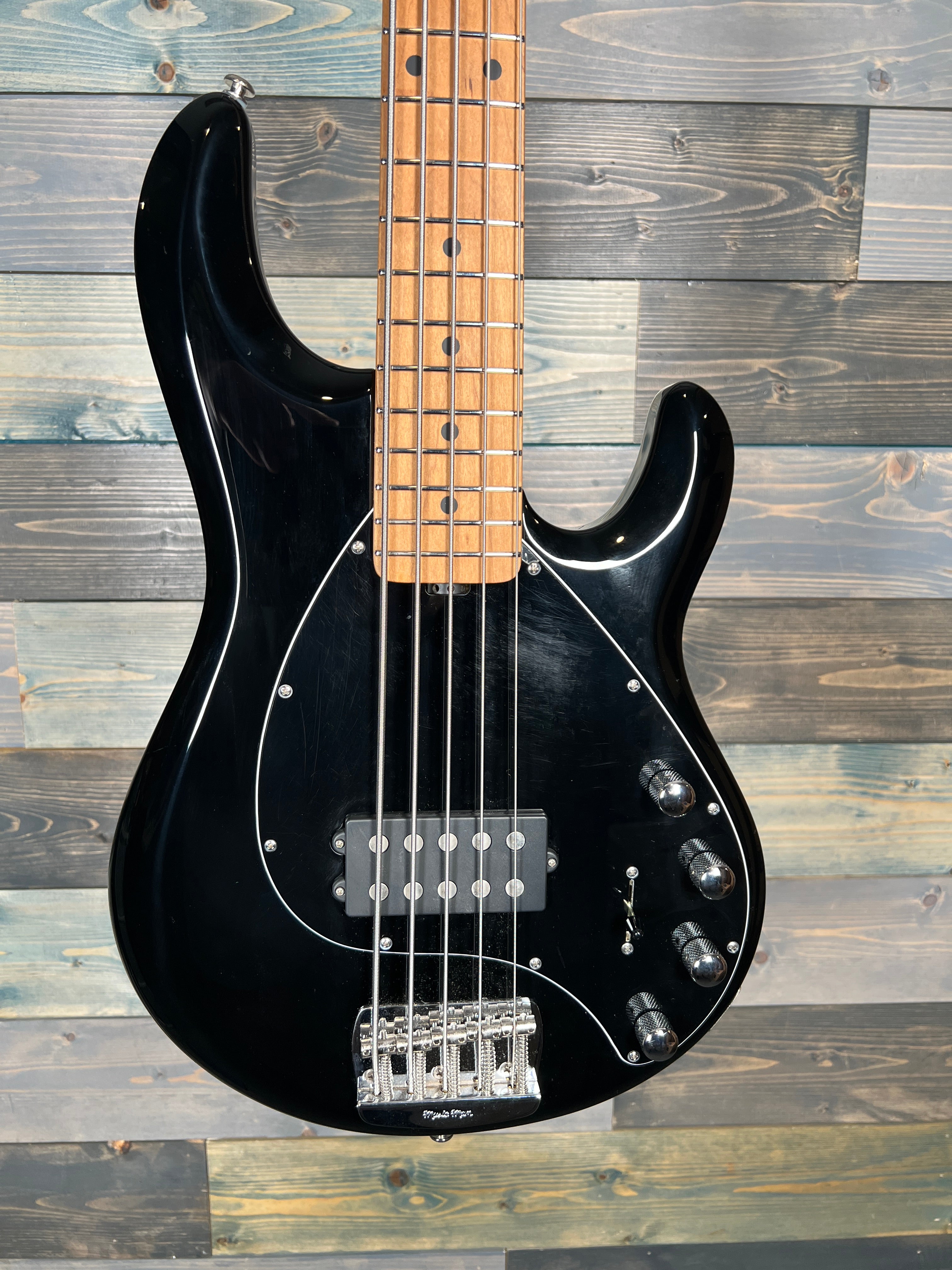 USED Ernie Ball Music Man Stingray 5 H Ebony