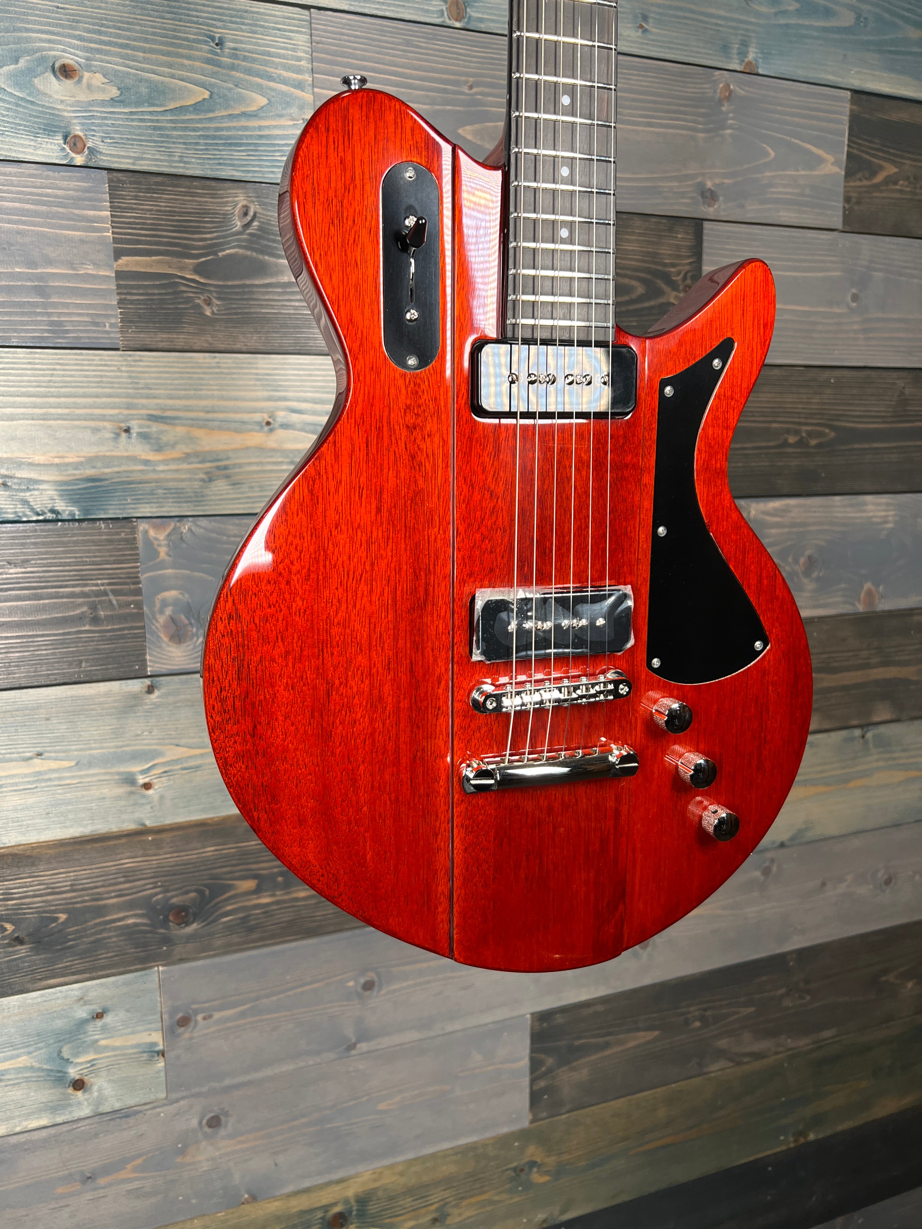 Eastman Juliet P-90 Solid Body Electric Guitar - Vintage Red