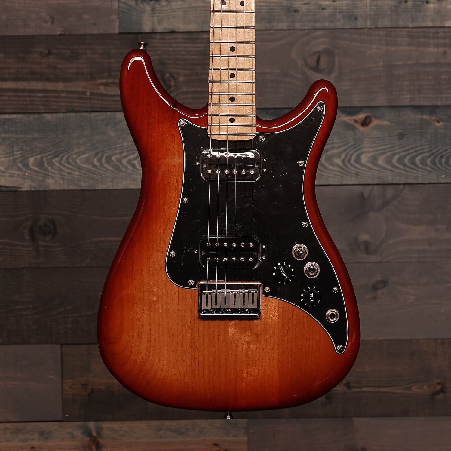 Fender Player Lead III, Maple Fingerboard, Sienna Sunburst