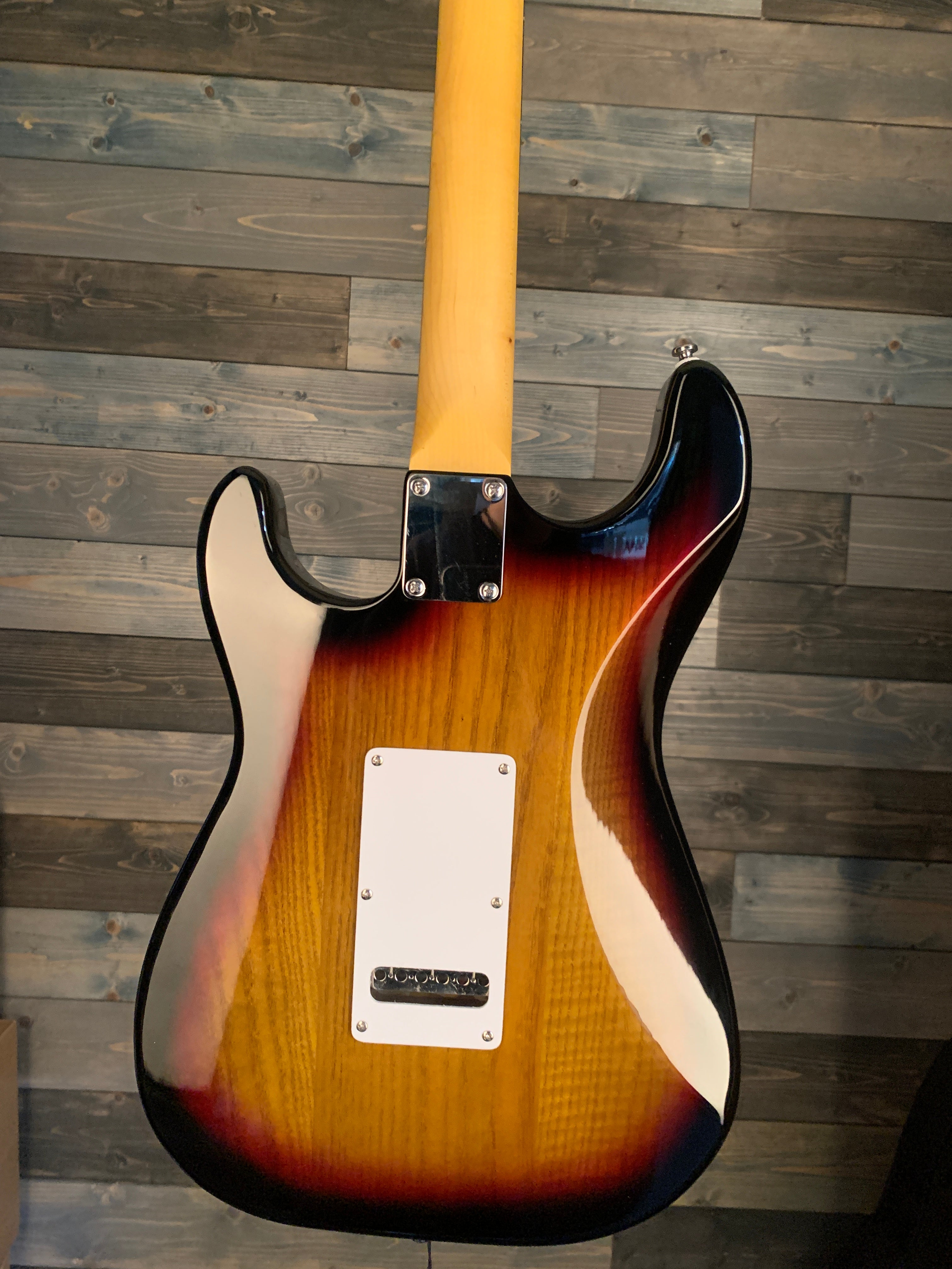 G&L Tribute Legacy Electric Guitar - 3-Tone Sunburst