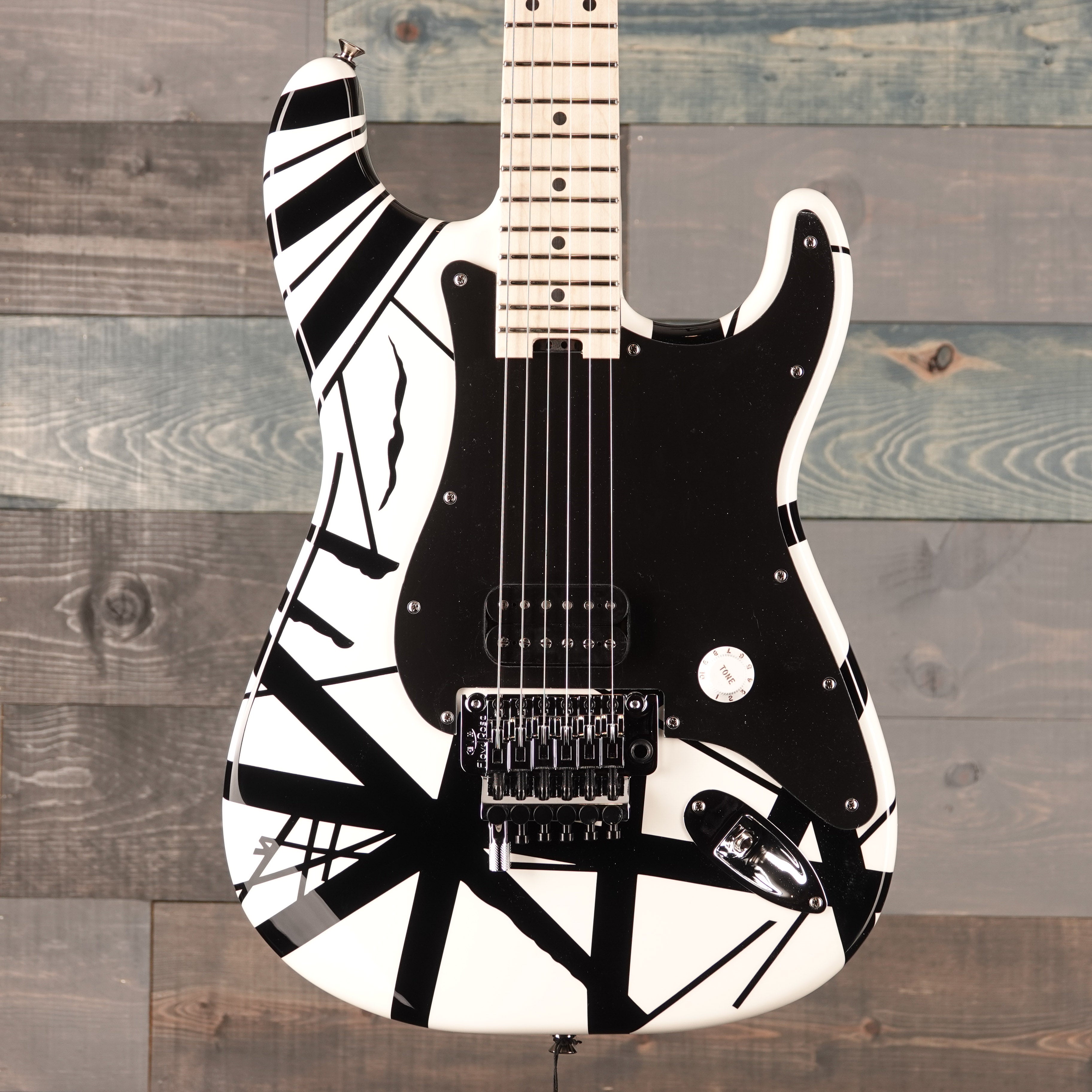 EVH Striped Series White with Black Stripes