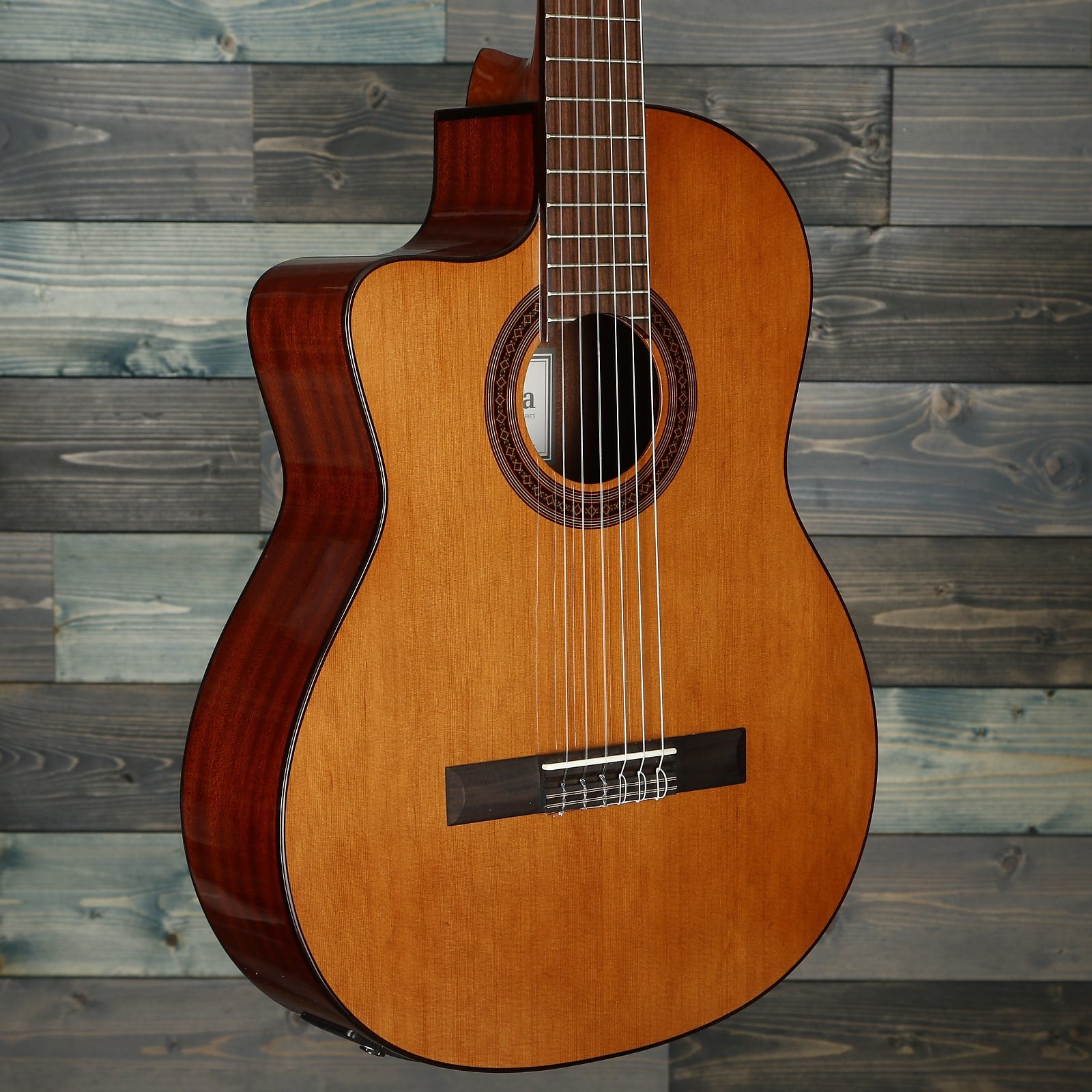 Cordoba C5 Cutaway Electric Lefty Iberia Solid Top