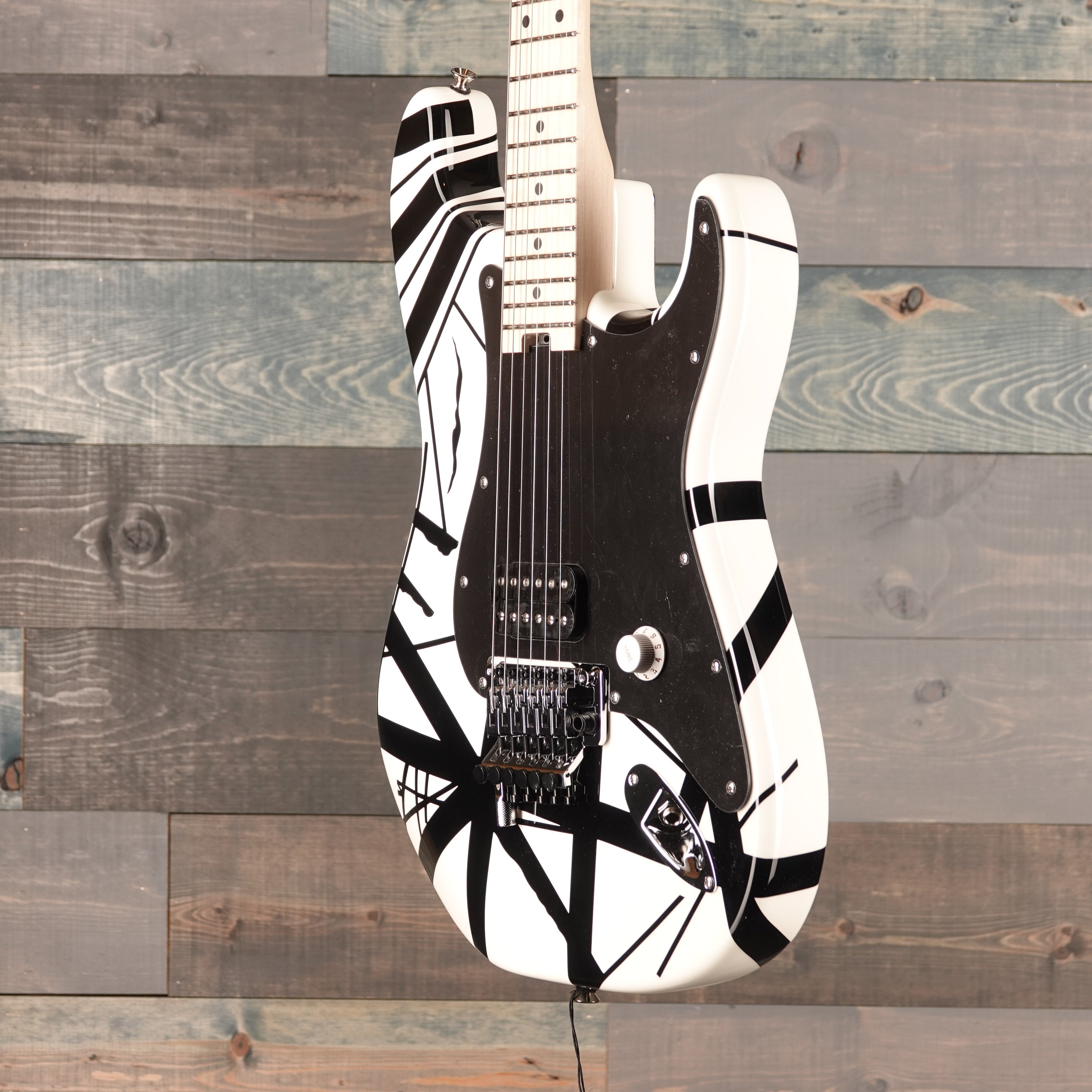 EVH Striped Series White with Black Stripes