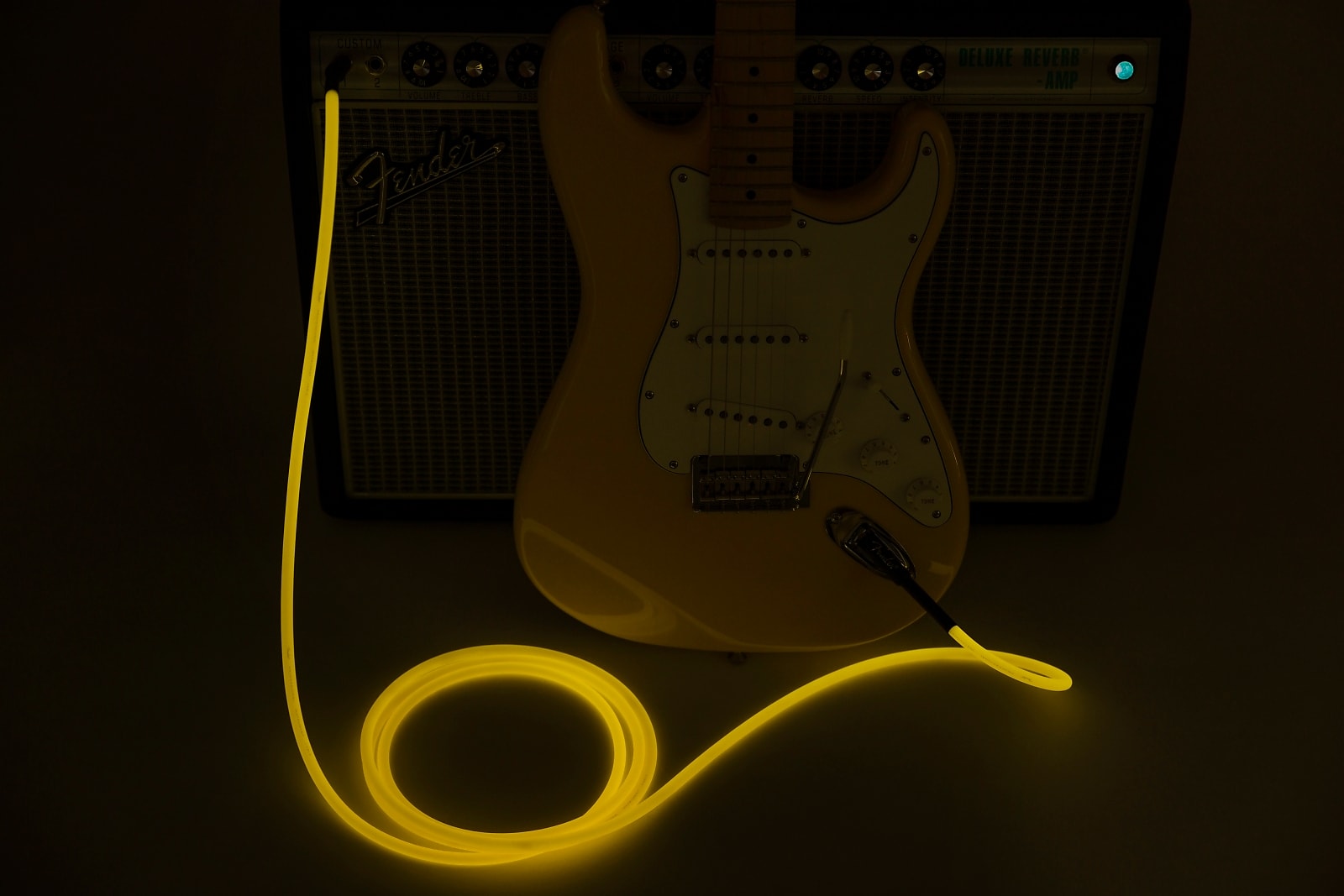 Fender Professional Glow in the Dark Cable, Orange, 18.6'